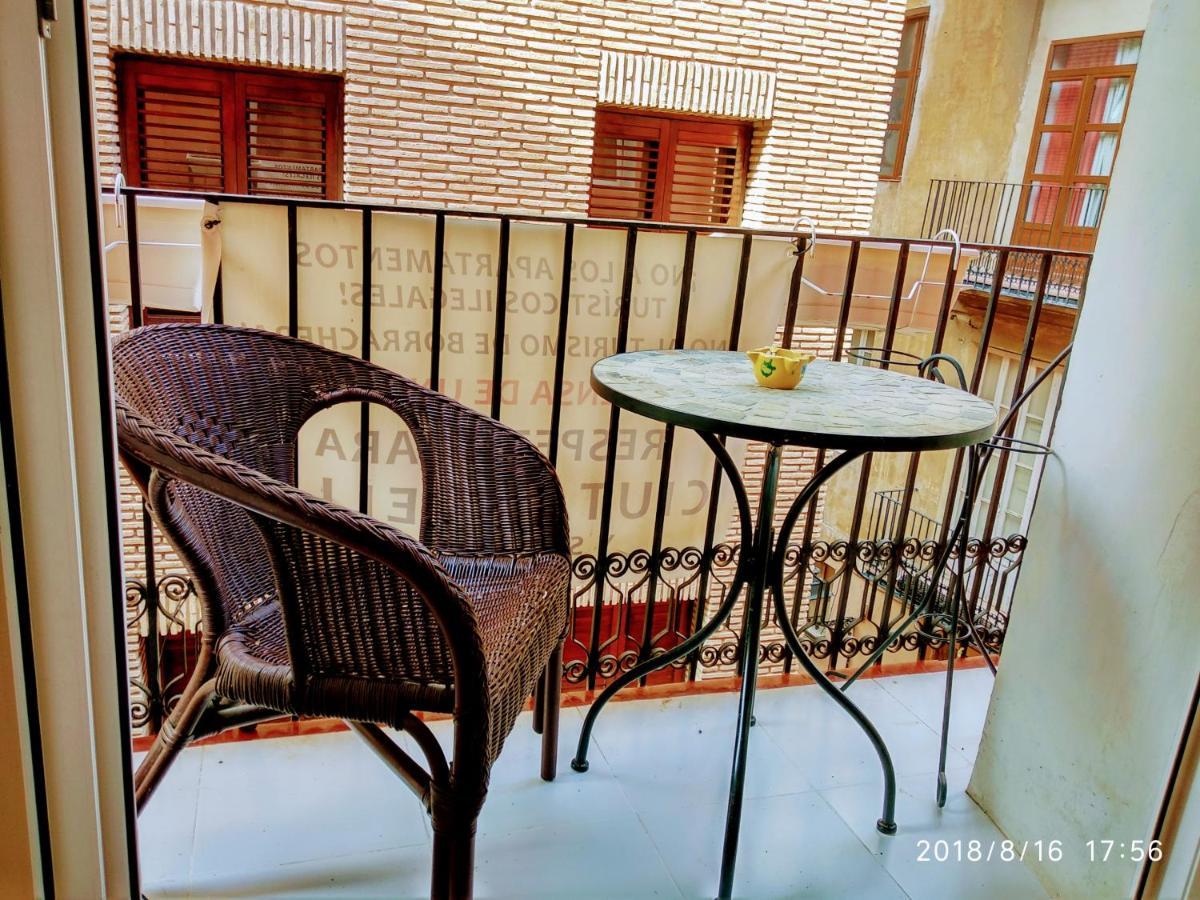 Valencian Dreams Of The Proletariat Apartment ภายนอก รูปภาพ