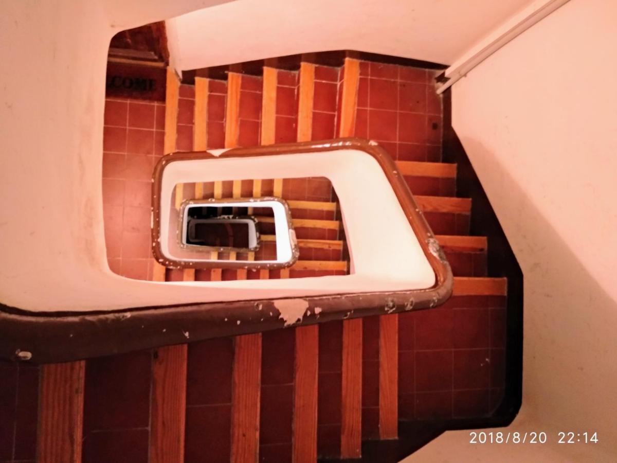 Valencian Dreams Of The Proletariat Apartment ภายนอก รูปภาพ